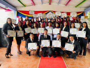 Entrega de títulos a la primera generación de Técnicos Superiores del Programa Universidad en el Campo, El Cuá
